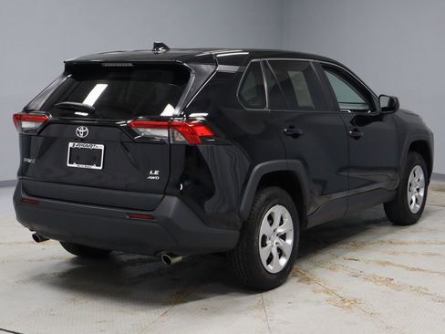Used 2023 Toyota RAV4 LE AWD/4WD image 11