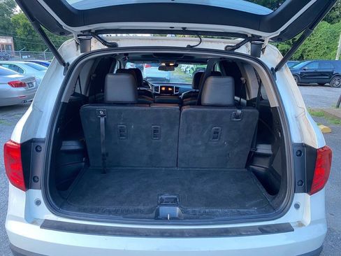 Used 2018 Honda Pilot Touring image 13