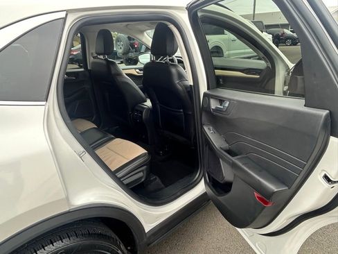 Certified 2022 Ford Escape Titanium w/ Titanium Elite Package AWD/4WD image 29