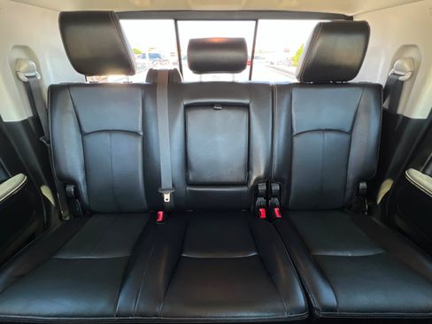 Used 2018 RAM 2500 Laramie w/ Convenience Group AWD/4WD image 25
