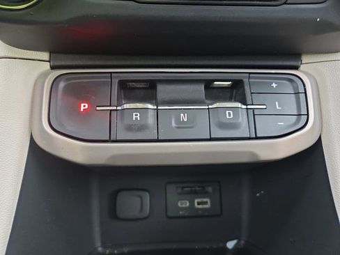 Certified 2022 GMC Acadia Denali w/ Denali Ultimate Package image 22