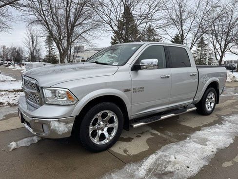 Used 2018 RAM 1500 Laramie image 3