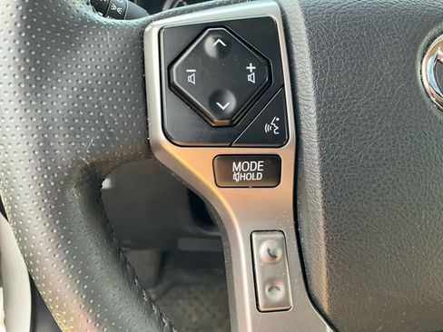 Used 2024 Toyota 4Runner Limited AWD/4WD image 22