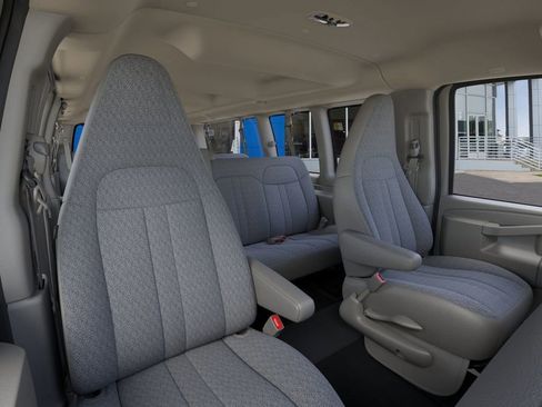 Used 2026 Chevrolet Express 3500 LS RWD image 16