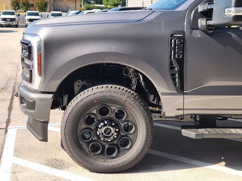 New 2026 Ford F250 Lariat w/ Black Appearance Package AWD/4WD image 5