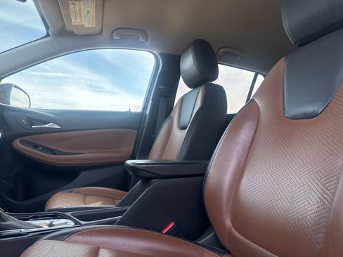 Used 2020 Buick Encore GX Essence w/ Advanced Technology Package image 32