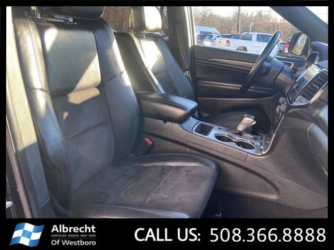 Used 2021 Jeep Grand Cherokee Laredo X image 20