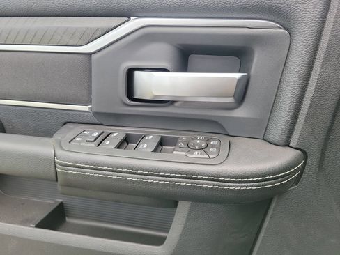 New 2026 RAM 2500 Big Horn AWD/4WD image 16