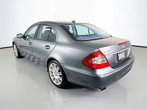 Used 2008 Mercedes-Benz E 350 4MATIC Sedan image 3