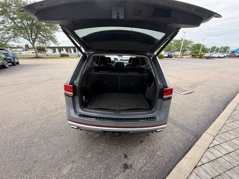 Certified 2024 Volkswagen Atlas Peak Edition SEL AWD/4WD image 11