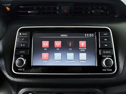 Used 2021 Nissan Kicks S image 39