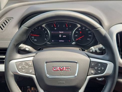 Used 2023 GMC Terrain SLT FWD image 19