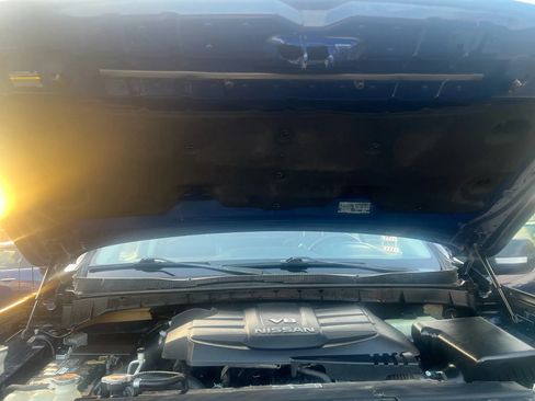 Used 2018 Nissan Titan PRO-4X image 17