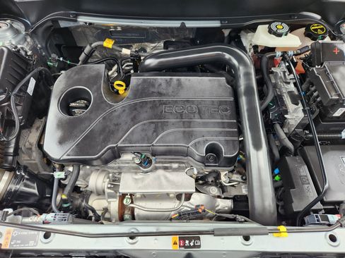 Certified 2024 Chevrolet Equinox LT image 35