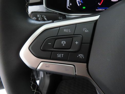 New 2025 Volkswagen Taos SEL image 14