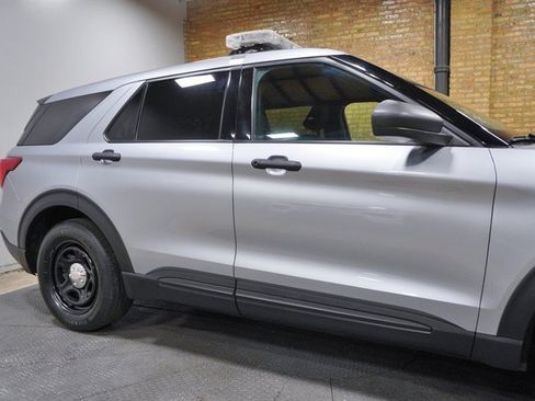 Used 2021 Ford Explorer 4WD Police Interceptor image 9