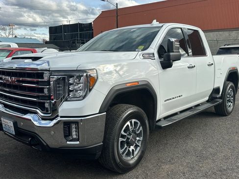 Used 2022 GMC Sierra 2500 SLT w/ Gooseneck/5TH Wheel Package image 4