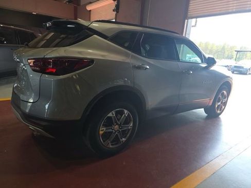 Used 2024 Chevrolet Blazer LT w/ Convenience Package image 4