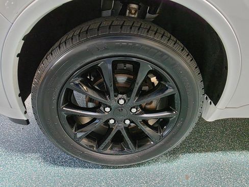 Used 2018 Dodge Durango GT w/ Premium Group AWD/4WD image 12