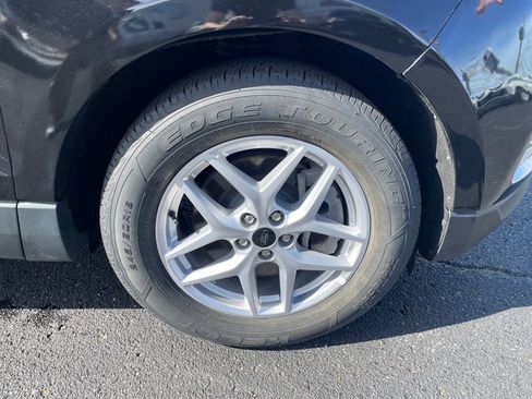 Used 2024 Ford Edge SEL AWD/4WD image 9