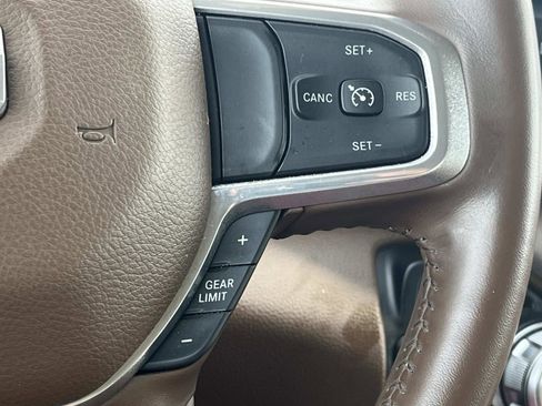Used 2022 RAM 1500 Laramie AWD/4WD image 38