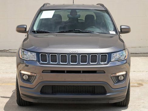 Used 2020 Jeep Compass Latitude w/ Cold Weather Group AWD/4WD image 42