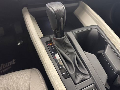 Used 2024 Honda Accord EX image 27