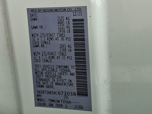 Used 2024 Nissan Rogue S image 27