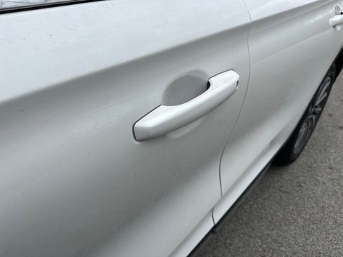 Used 2023 Lincoln Corsair Reserve w/ Equipment Group 201A image 12