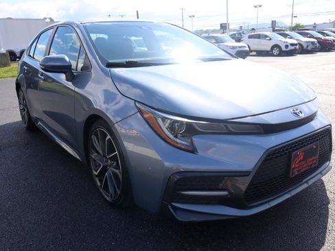 Used 2020 Toyota Corolla SE w/ SE Premium Package FWD image 32