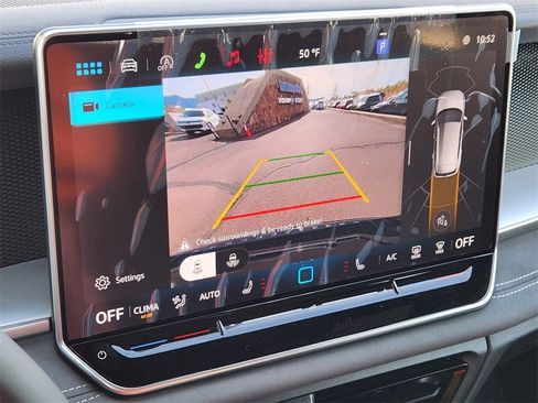 New 2026 Volkswagen Tiguan SE R-Line image 12