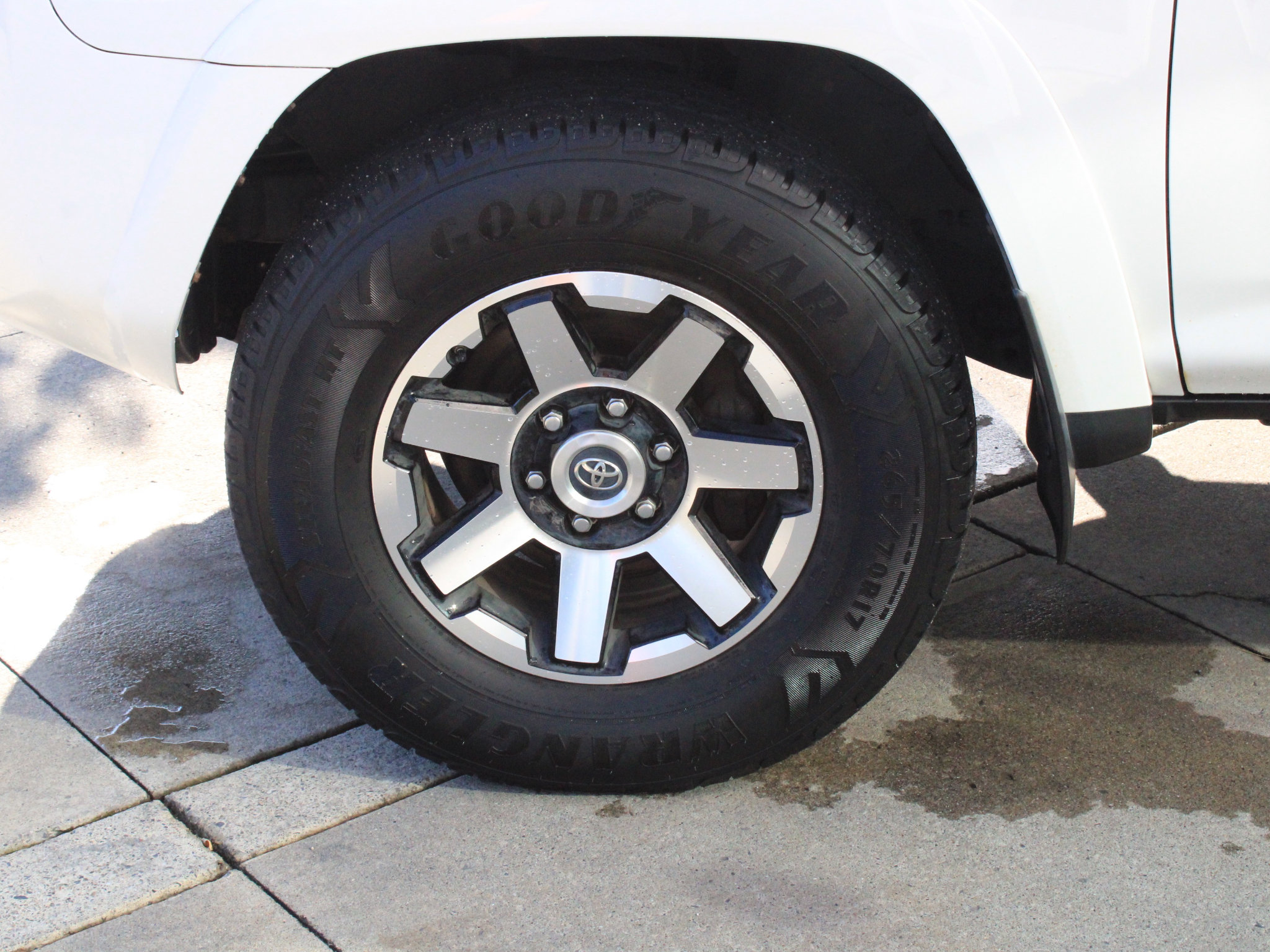 Used 2020 Toyota 4Runner TRD Off-Road Premium w/ Moonroof Package AWD/4WD image 38