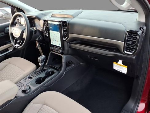 New 2025 Ford Ranger XLT w/ Chrome Accent Package image 12