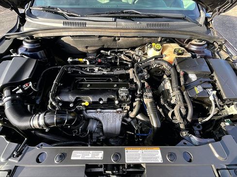 Used 2014 Chevrolet Cruze LT image 10