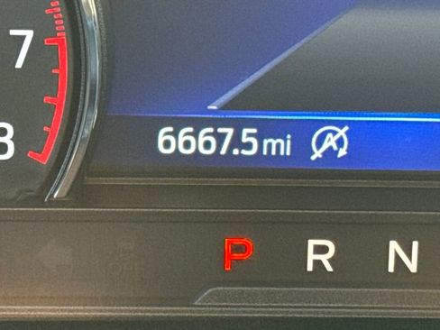 Used 2023 Ford Explorer Limited w/ Limited Technology Package image 21