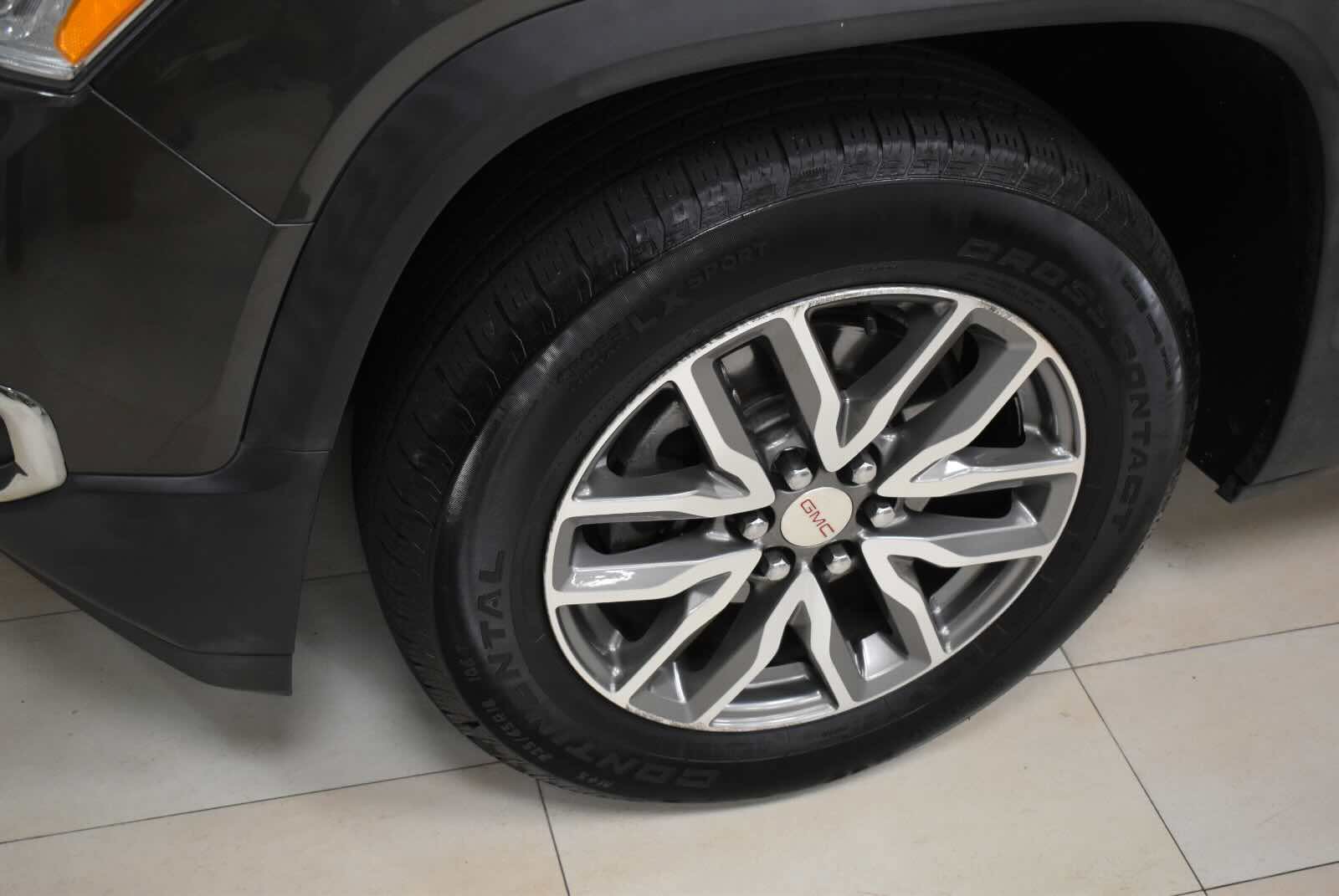 Used 2019 GMC Acadia SLE w/ Driver Alert Package I AWD/4WD image 32