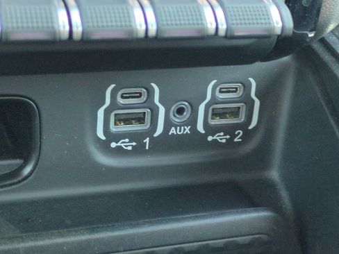 Used 2024 RAM 1500 Big Horn image 21