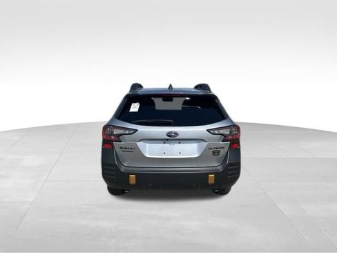 Used 2025 Subaru Outback Wilderness AWD/4WD image 4