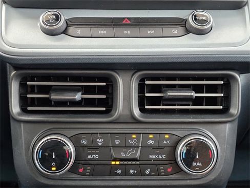 Used 2024 Ford Maverick Lariat image 15