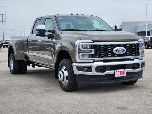 New 2026 Ford F350 King Ranch w/ Chrome Package AWD/4WD image 2