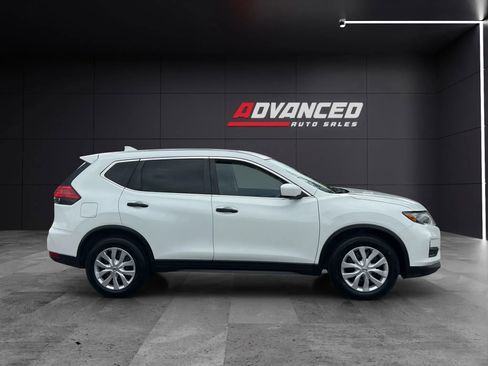 Used 2017 Nissan Rogue S image 8