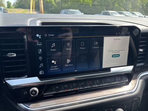 New 2026 Chevrolet Silverado 1500 LTZ w/ LTZ Premium Package AWD/4WD image 19