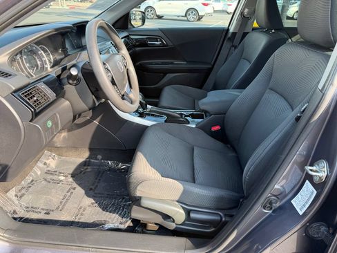 Used 2017 Honda Accord LX image 14