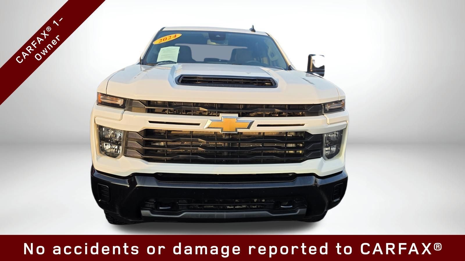 Used 2024 Chevrolet Silverado 2500 Custom w/ Custom Value Package AWD/4WD image 3