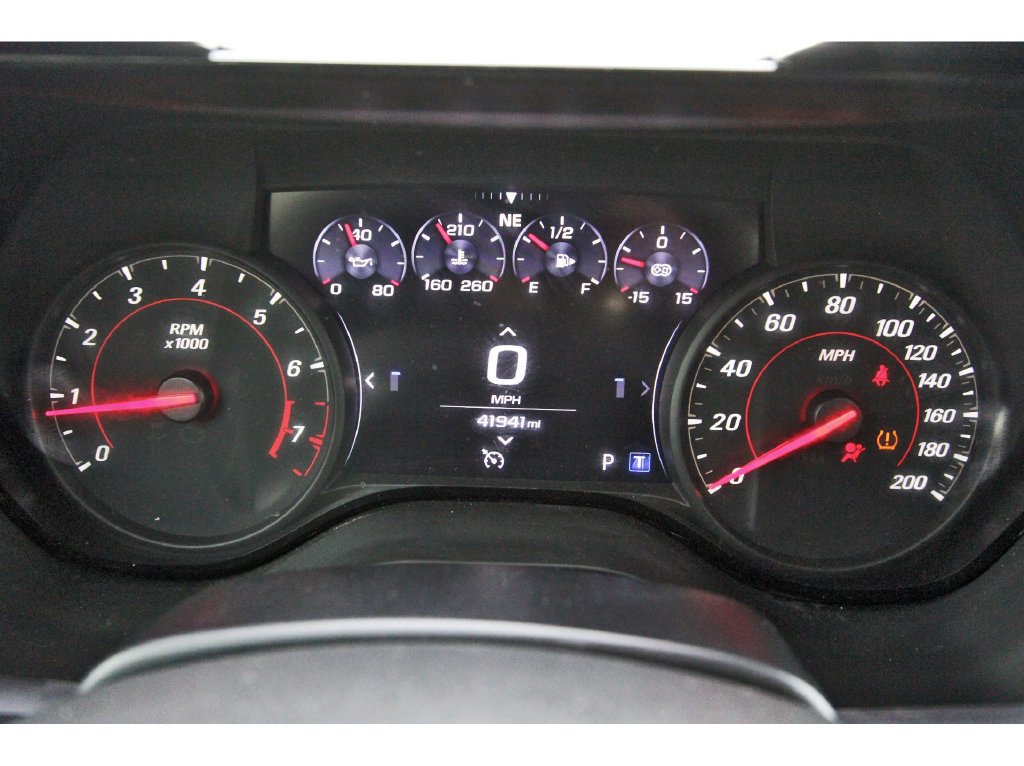 Used 2020 Chevrolet Camaro ZL1 RWD image 16