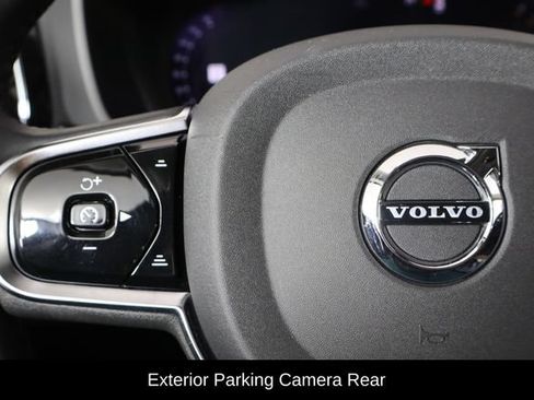 Used 2024 Volvo XC60 B5 Plus AWD/4WD image 7