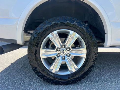 Used 2018 Ford F150 Platinum w/ Equipment Group 701A Luxury AWD/4WD image 18