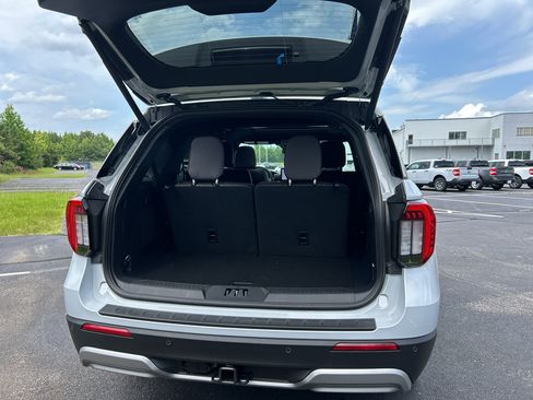 New 2026 Ford Explorer Platinum RWD image 25