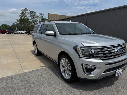 Used 2019 Ford Expedition Max Limited w/ Equipment Group 302A AWD/4WD image 4