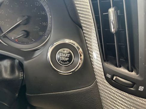 Used 2017 INFINITI Q60 Red Sport 400 image 20